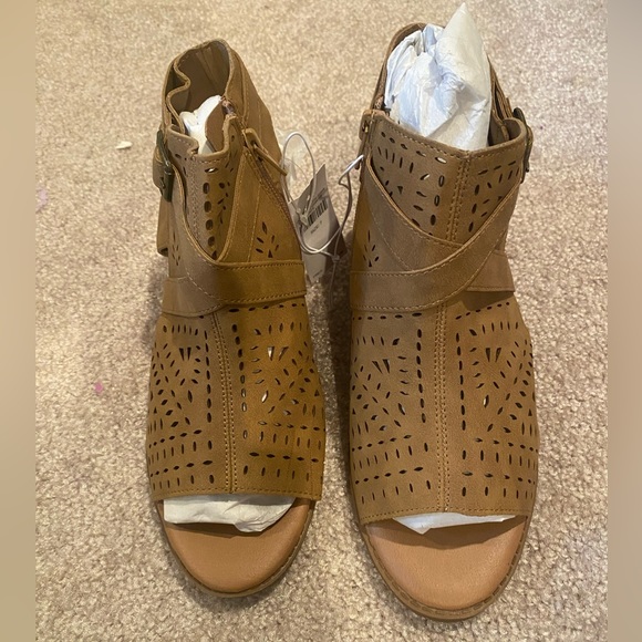 Justice Peep-Toe Zip-up Ankle Boots,  Size 7, NWT - Picture 1 of 9